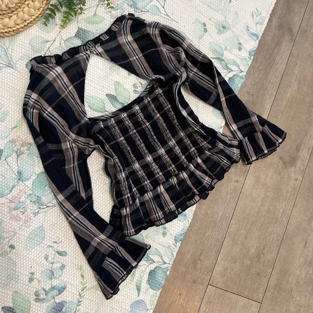 Free People Shirred w Elastic Blue Plaid Long-Sleeved Smocked Plaid Crop Shirt